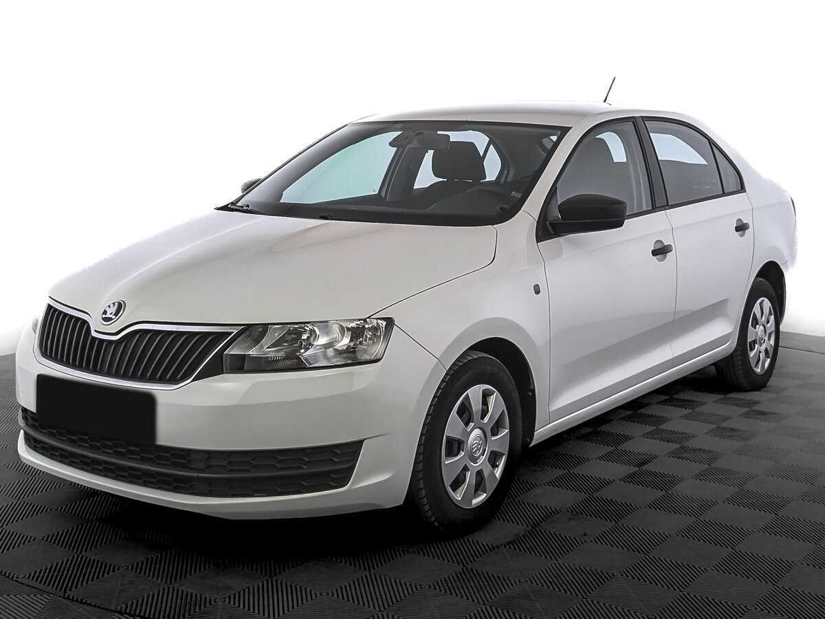 Skoda Rapid 2017 года с пробегом. Посмотреть фото