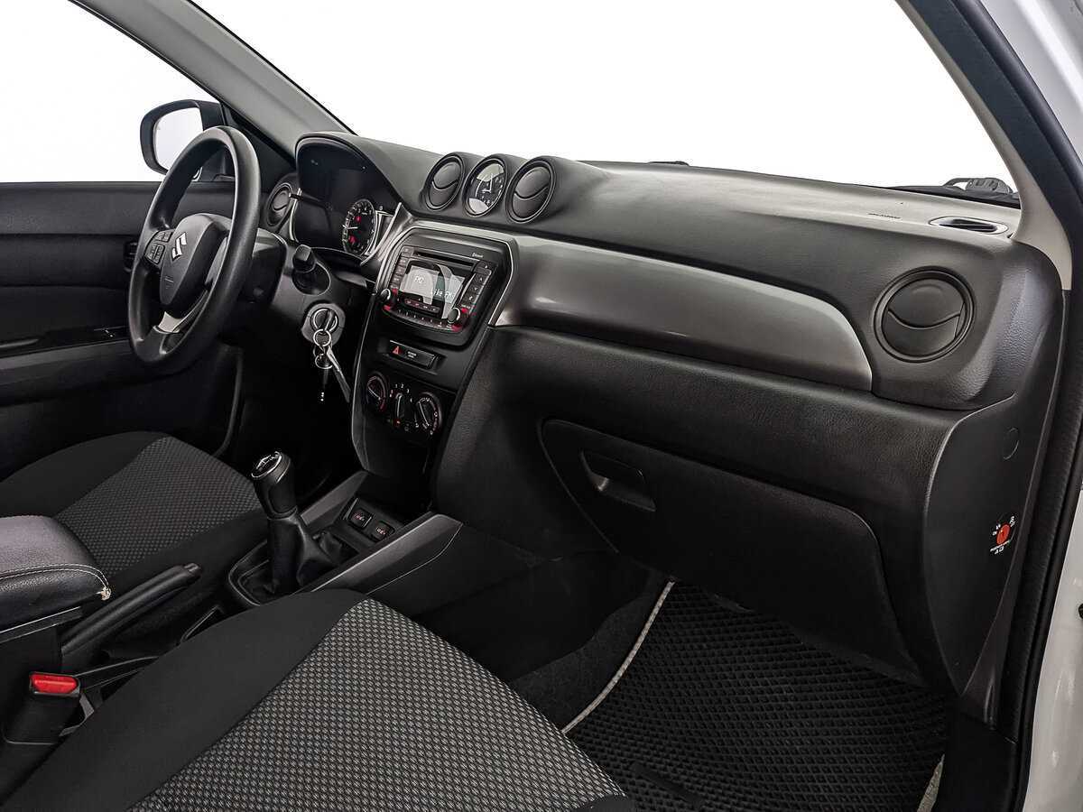 Suzuki Vitara 2019 года с пробегом. Фото: #12